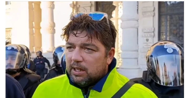Leader dei lavoratori del porto di Trieste in piazza del Popolo a Roma!!!