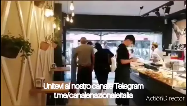 L'ITALIA DELLA LAMORGESE Immigrato aggredisce un cliente in un bar e sfascia l'esterno del locale