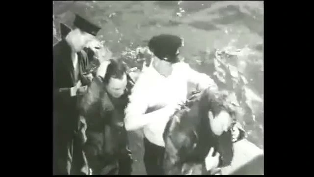 SOPRA DI NOI IL MARE 1955