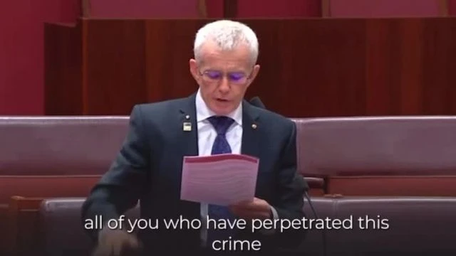 Australia, il senatore Malcolm Roberts accusa il Primo Ministro, sulla farsa covid